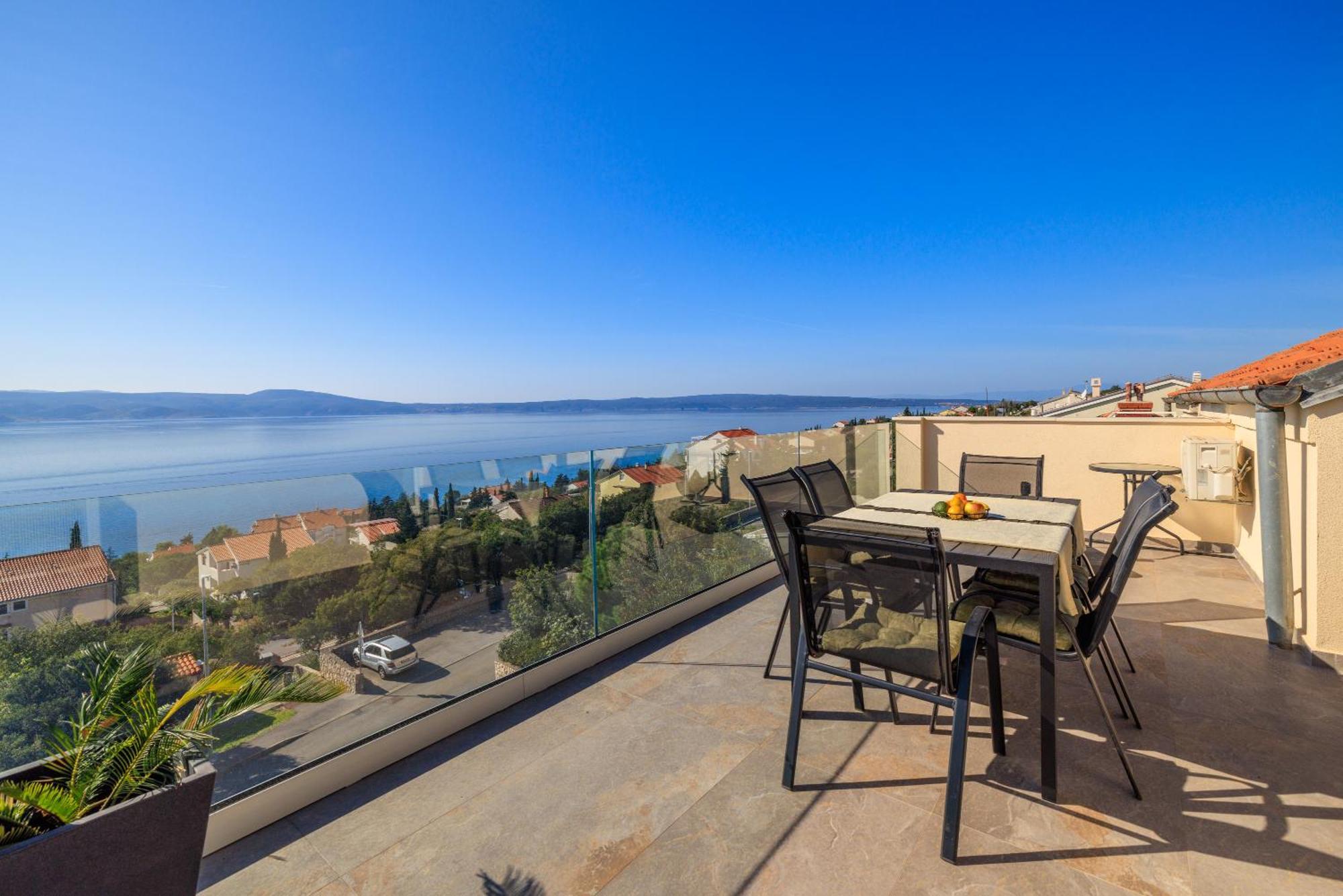 Apartmani Tijana Novi Vinodolski Bagian luar foto