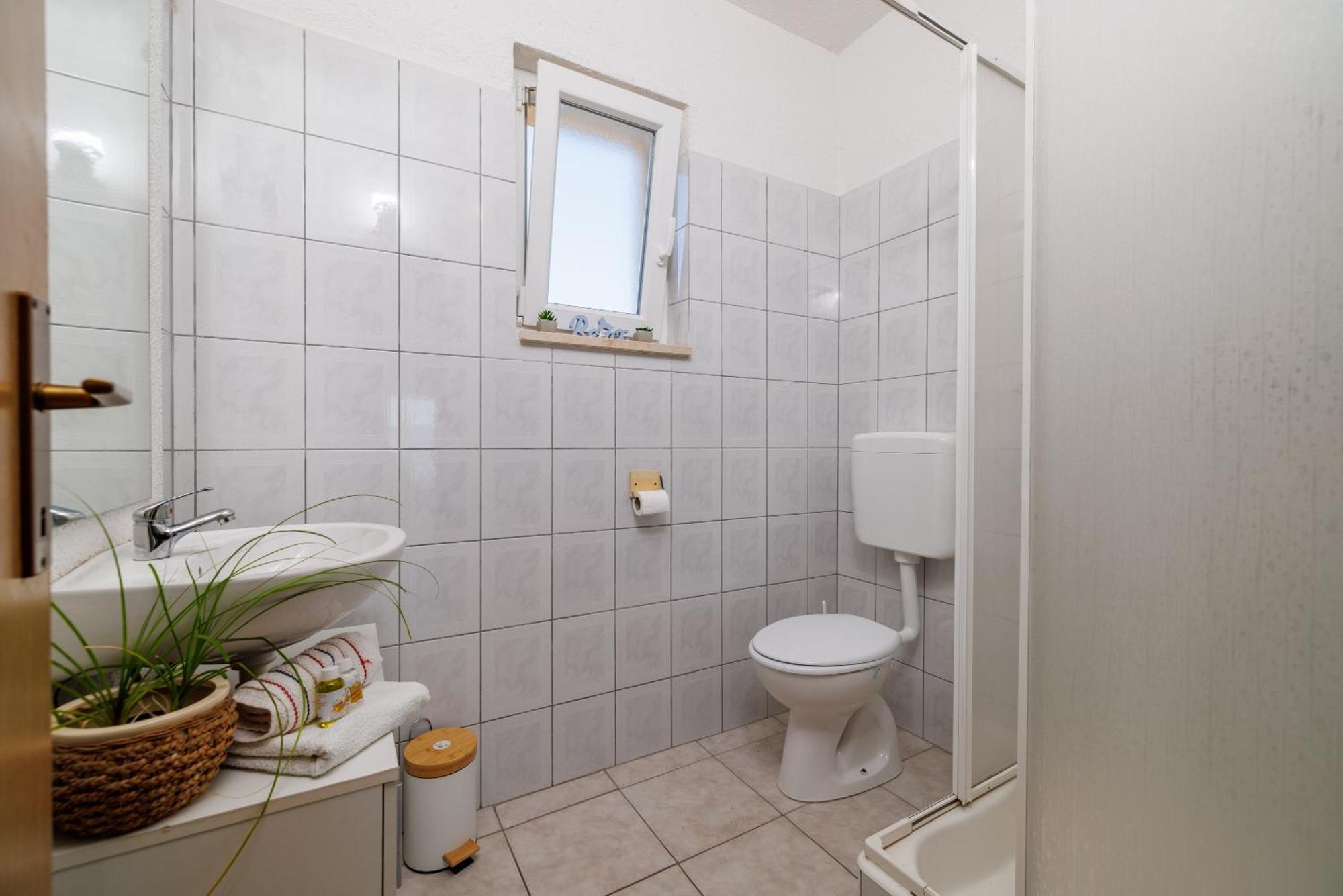 Apartmani Tijana Novi Vinodolski Bagian luar foto